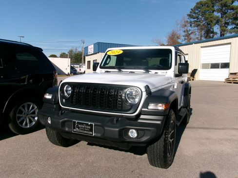 Used 2024 Jeep Wrangler Sport S image 22