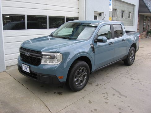 Used 2022 Ford Maverick XLT FWD image 1