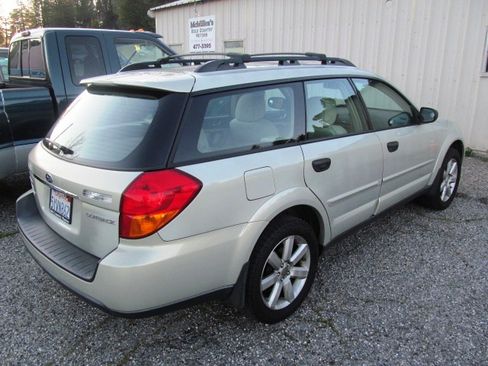 Used 2007 Subaru Outback 2.5i image 3