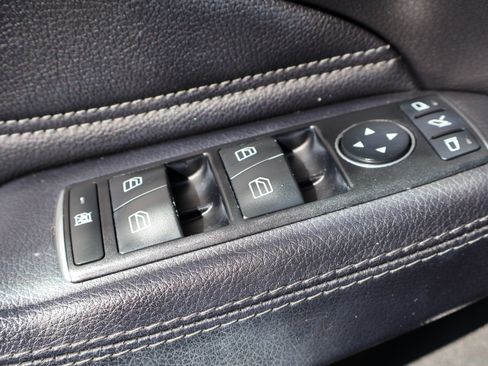 Used 2017 Mercedes-Benz GLE 350 image 33