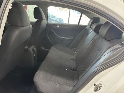 Used 2014 Volkswagen Jetta S image 12