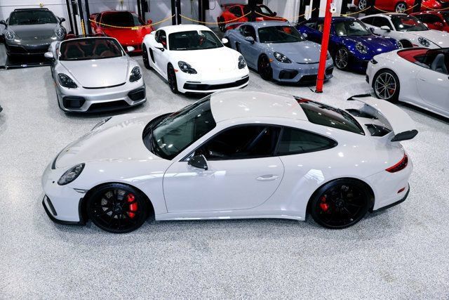 Used 2018 Porsche 911 GT3 RWD image 8