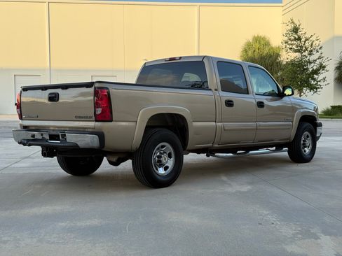 Used 2004 Chevrolet Silverado 2500 LS RWD image 5