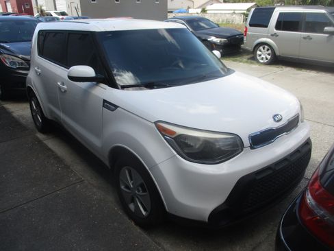 Used 2016 Kia Soul image 6