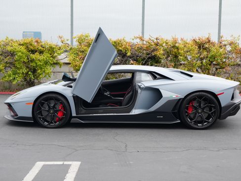 Used 2022 Lamborghini Aventador LP 780-4 Ultimae Coupe AWD/4WD image 6