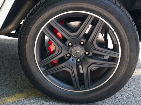 Used 2017 Mercedes-Benz G 63 AMG image 39