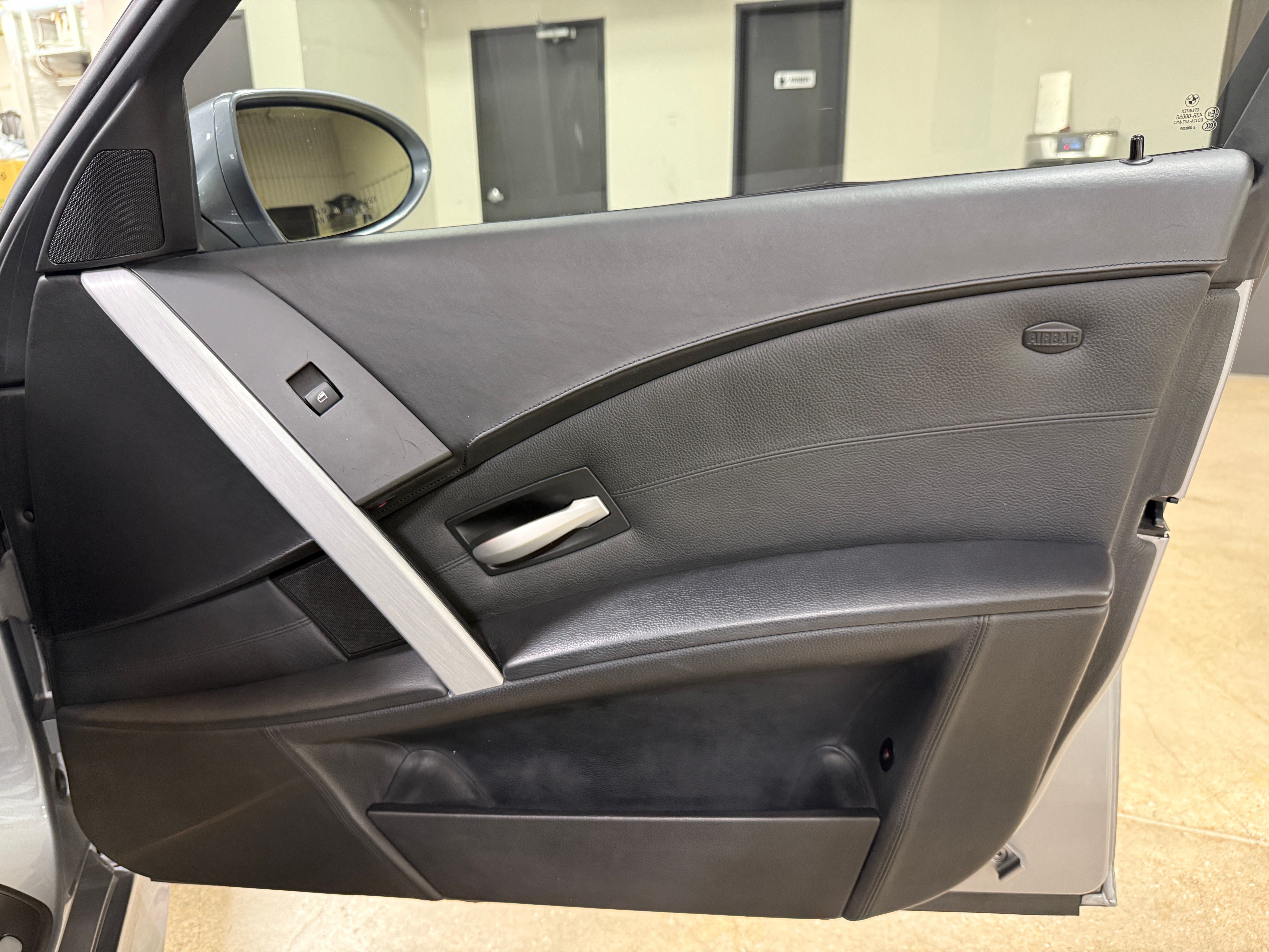 Used 2007 BMW M5 RWD image 20