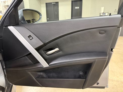 Used 2007 BMW M5 RWD image 20
