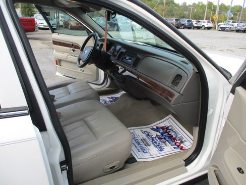 Used 2008 Mercury Grand Marquis LS image 22