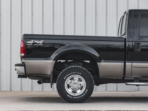 Used 2002 Ford F350 Lariat image 13