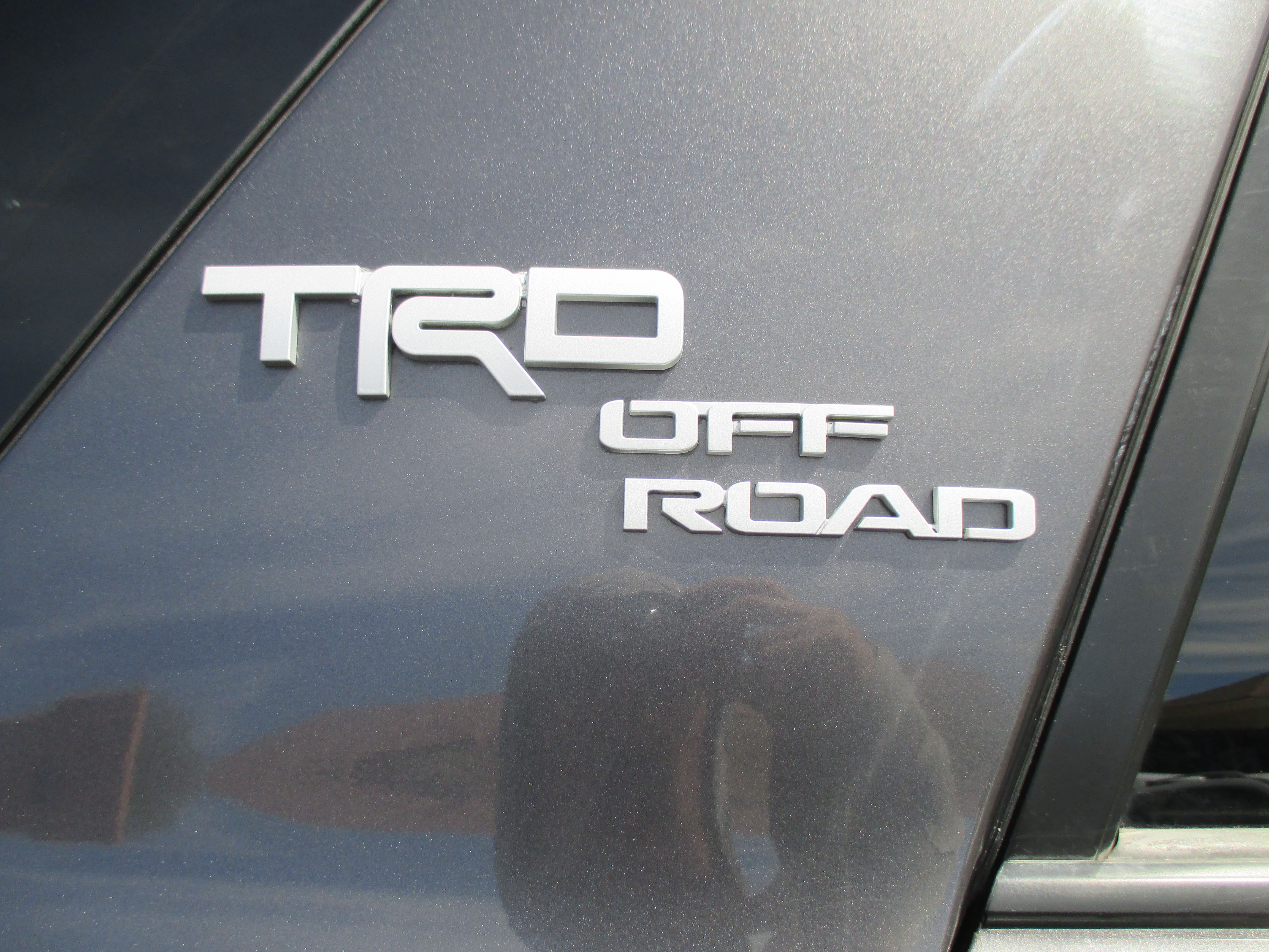Used 2022 Toyota 4Runner 4WD TRD Off-Road Premium image 15