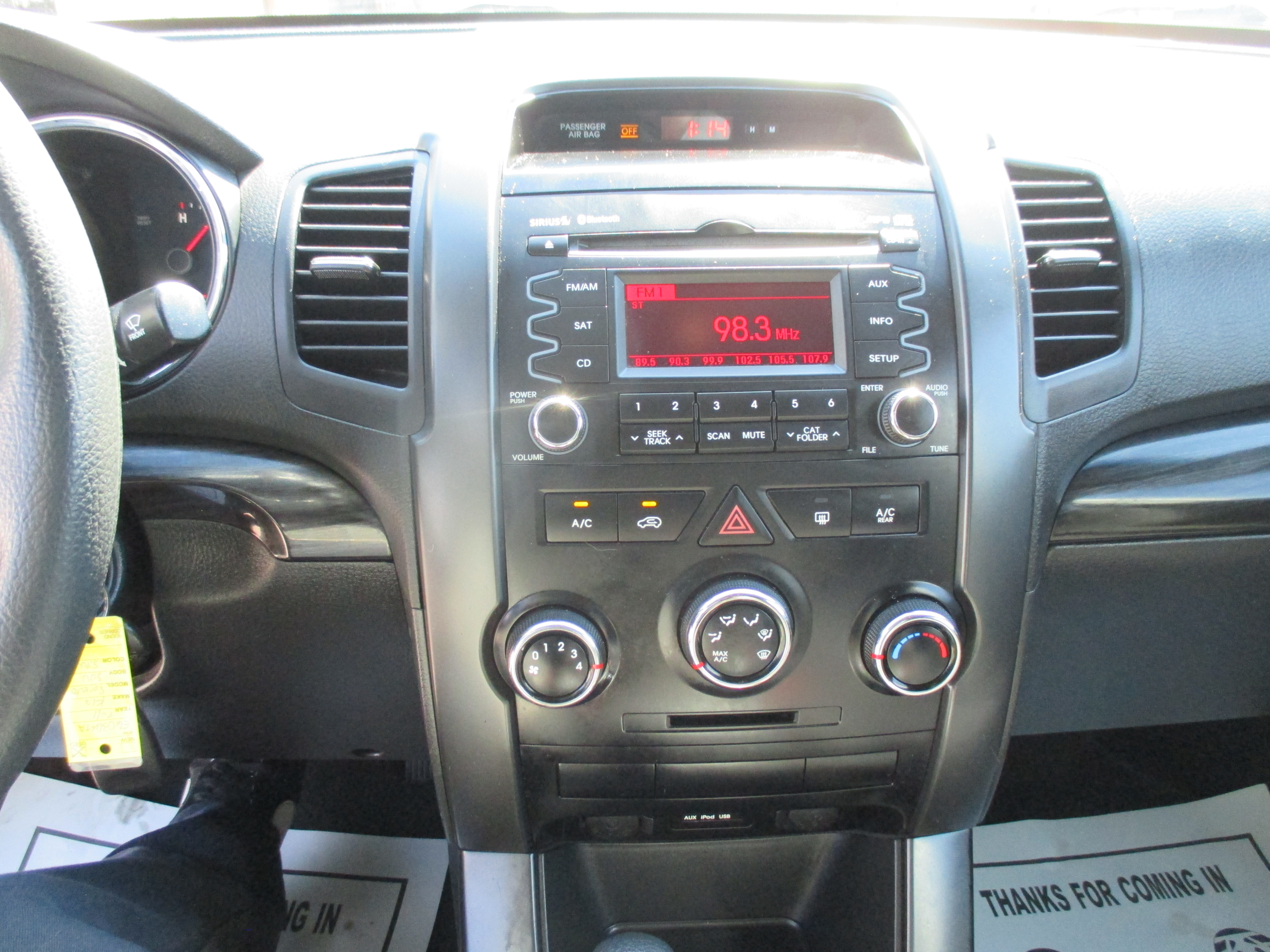 Used 2011 Kia Sorento LX w/ Convenience Package FWD image 4