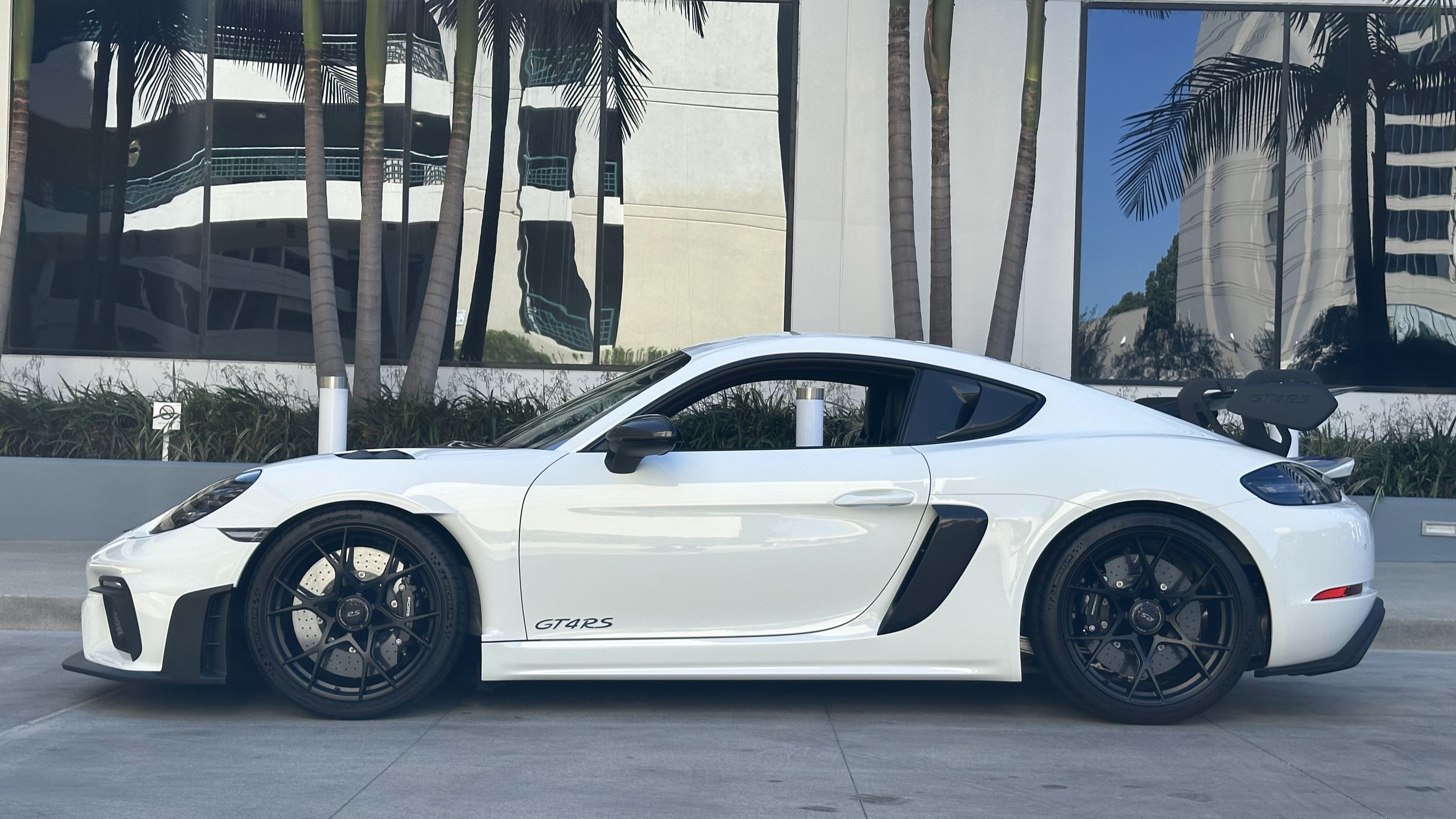 Used 2024 Porsche 718 Cayman GT4 RS RWD image 47