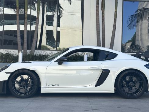 Used 2024 Porsche 718 Cayman GT4 RS RWD image 47