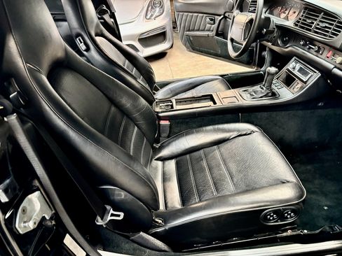 Used 1994 Porsche 968 image 13