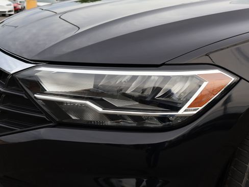 Used 2021 Volkswagen Jetta R-Line image 39