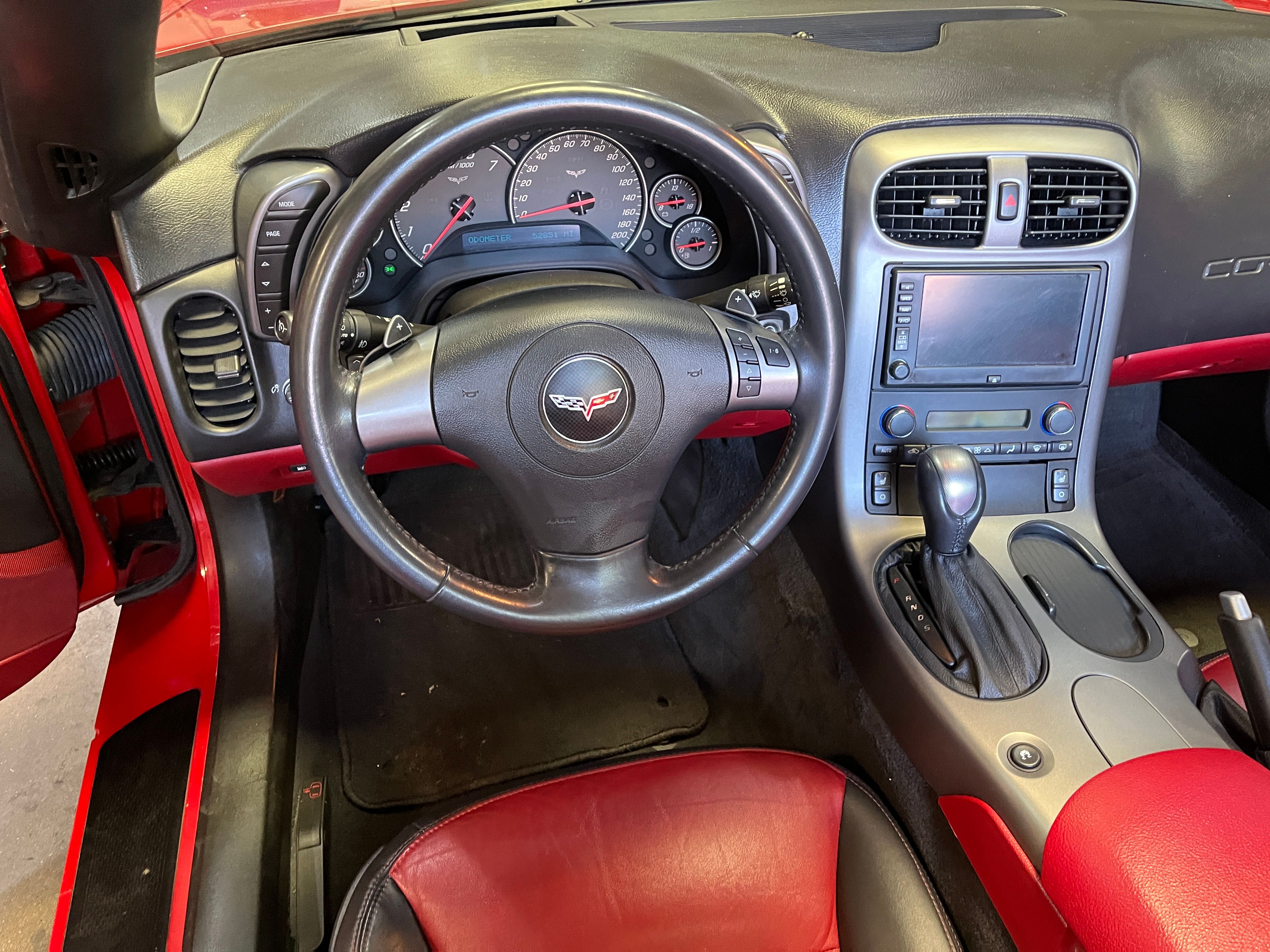 Used 2007 Chevrolet Corvette Convertible RWD image 16