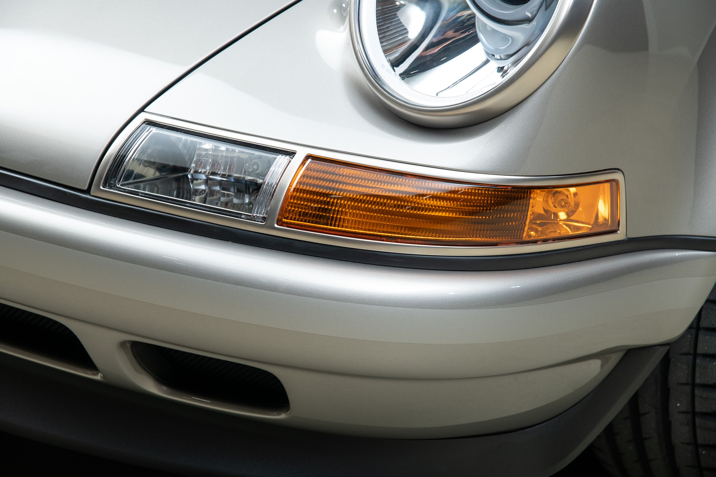 Used 1989 Porsche 911 Carrera RWD image 51