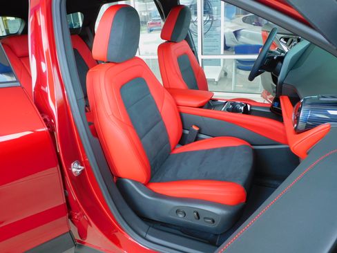 Used 2024 Chevrolet Blazer EV RS image 21