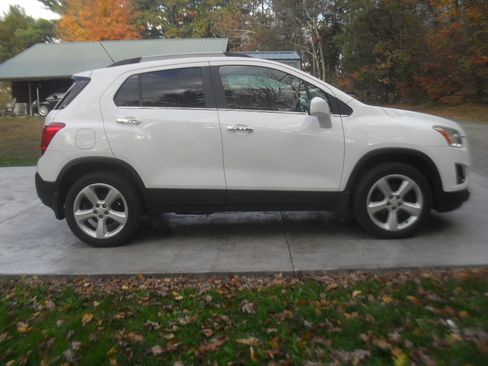 Used 2016 Chevrolet Trax LTZ image 3
