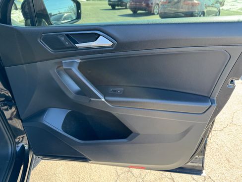 Used 2018 Volkswagen Tiguan SEL image 14