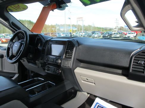 Used 2017 Ford F150 STX image 27