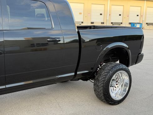 Used 2018 RAM 2500 4x4 Mega Cab Big Horn image 31