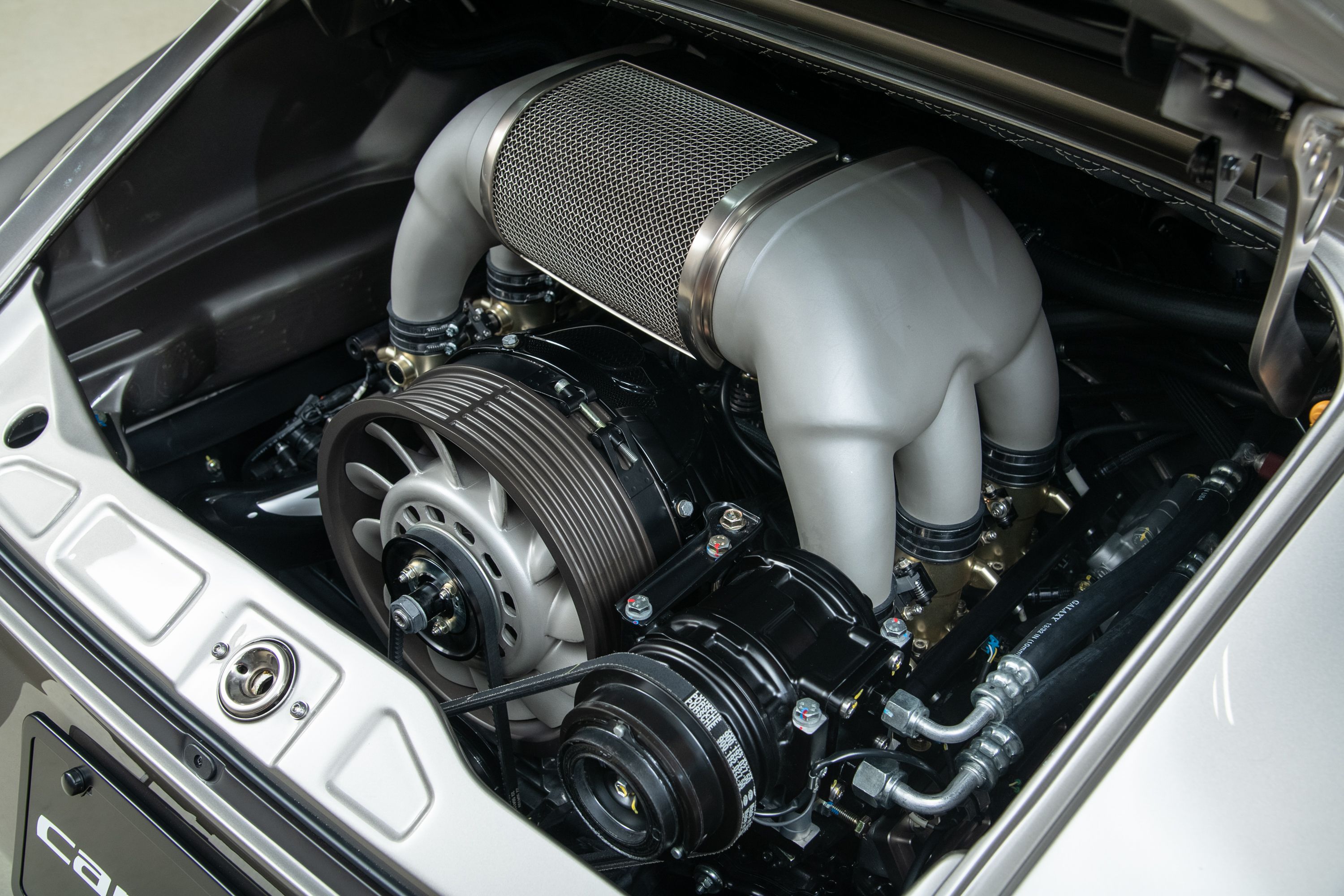 Used 1989 Porsche 911 Carrera RWD image 34