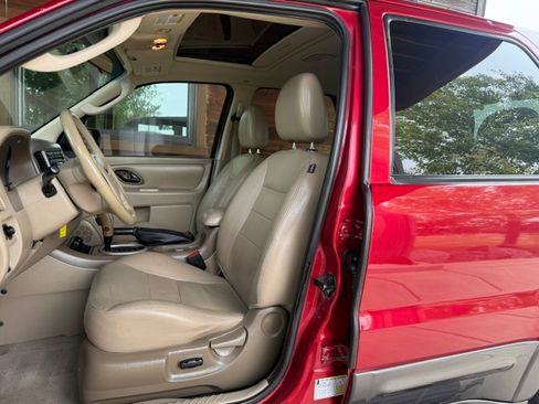 Used 2006 Ford Escape 4WD XLT image 9
