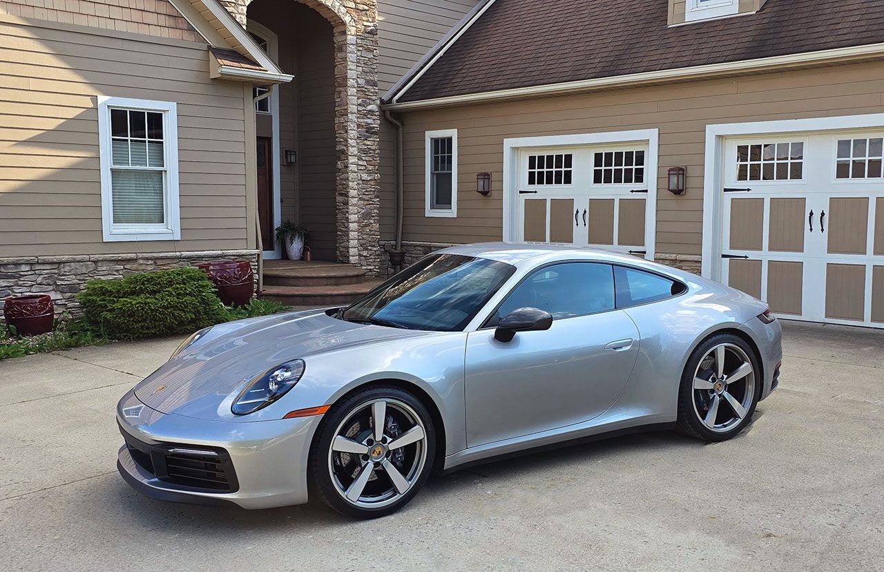 Used 2023 Porsche 911 Carrera T Coupe 2D RWD image 3