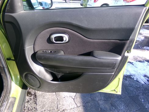 Used 2015 Kia Soul image 12