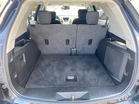 Used 2017 Chevrolet Equinox LT FWD image 18