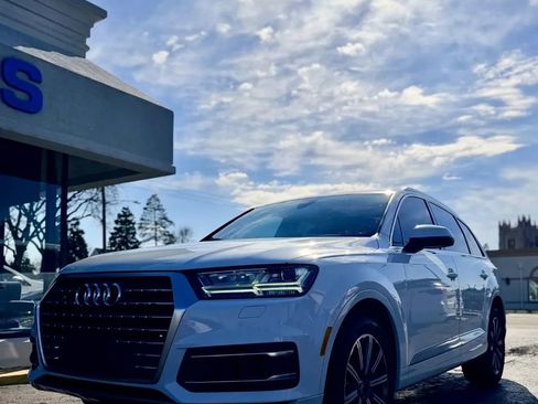 Used 2017 Audi Q7 3.0T Premium Plus AWD/4WD image 1