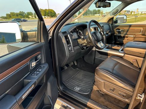 Used 2014 RAM 1500 Laramie image 13
