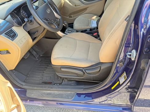 Used 2013 Hyundai Elantra Sedan FWD image 11