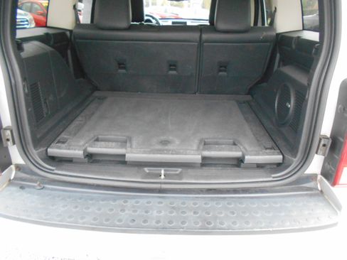 Used 2008 Dodge Nitro R/T image 8