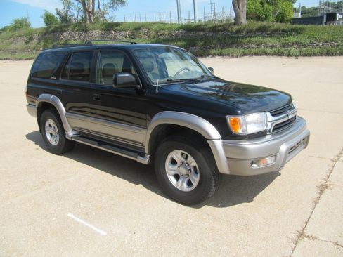 Used 2001 Toyota 4Runner 4WD Limited image 9