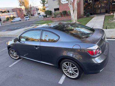 Used 2010 Scion tC image 3