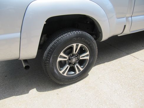 Used 2008 Toyota Tacoma 4x4 Double Cab image 7