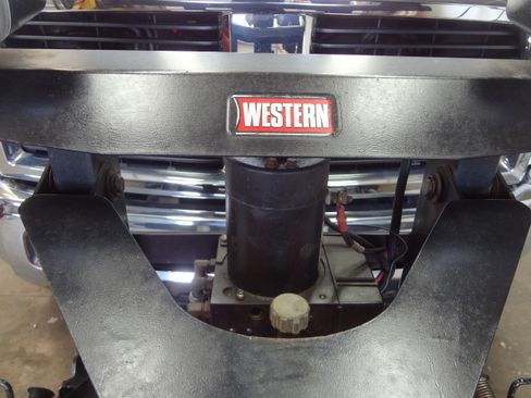 Used 2012 RAM 2500 4x4 Regular Cab ST image 21