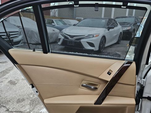 Used 2007 BMW 530xi image 49