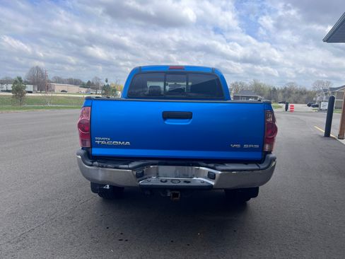 Used 2007 Toyota Tacoma AWD/4WD image 5