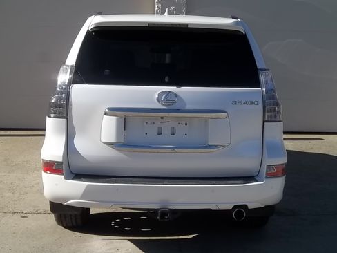 Used 2017 Lexus GX 460 Premium image 5