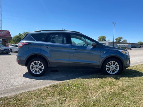 Used 2018 Ford Escape SE image 5