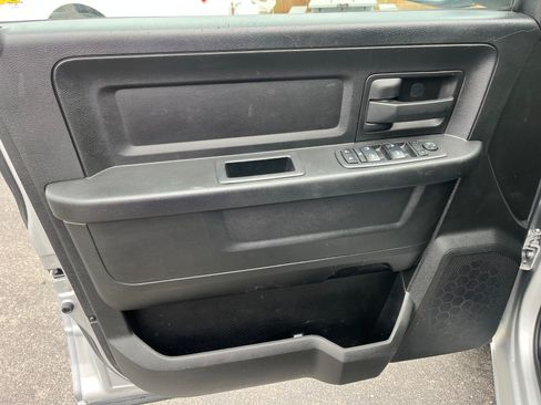 Used 2019 RAM 1500 4x4 Quad Cab Classic Tradesman image 6