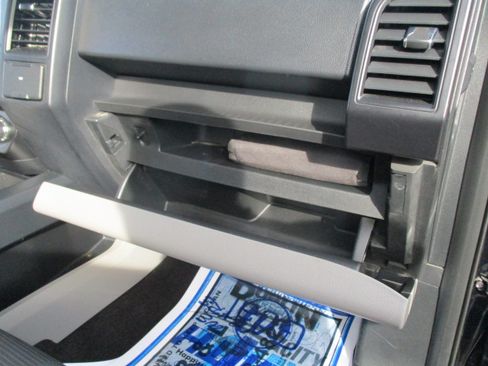 Used 2017 Ford F150 STX image 34