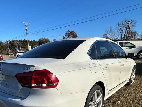 Used 2014 Volkswagen Passat TDI SEL Premium image 6