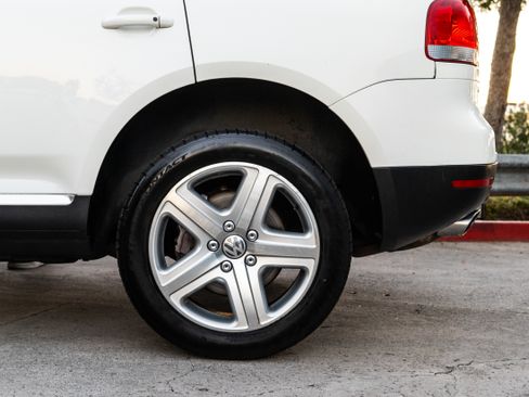 Used 2006 Volkswagen Touareg V10 TDI image 19