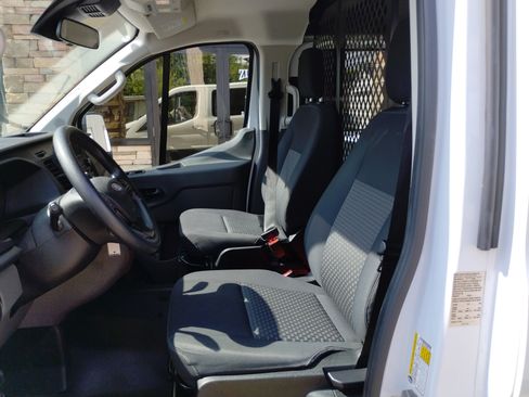 Used 2024 Ford Transit 250 image 6