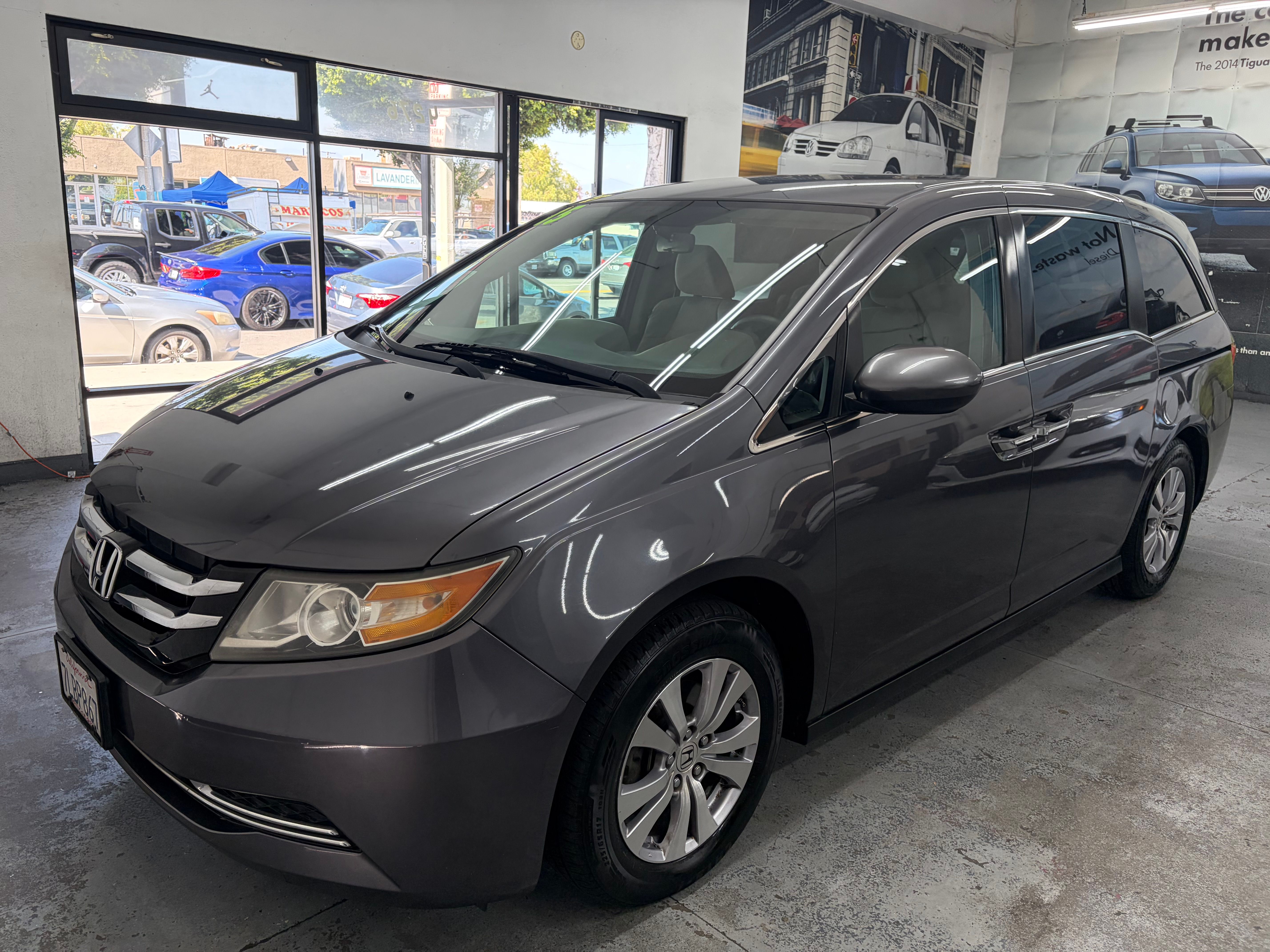 Used 2015 Honda Odyssey EX image 2